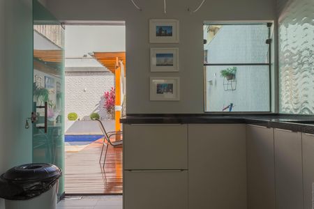 Casa à venda com 256m², 5 quartos e 4 vagasÁrea de Serviço