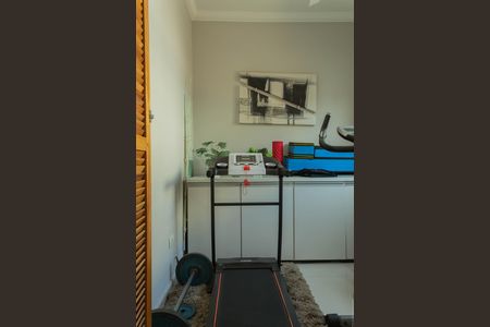 Casa à venda com 256m², 5 quartos e 4 vagasQuarto de Serviço