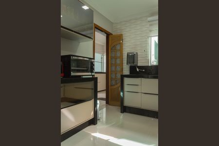 Casa à venda com 256m², 5 quartos e 4 vagasCozinha
