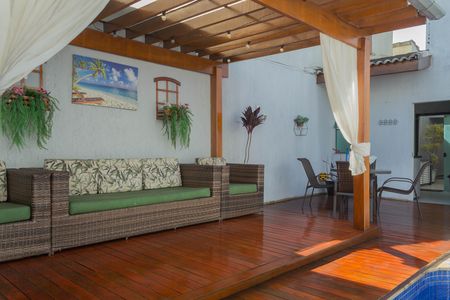 Casa à venda com 256m², 5 quartos e 4 vagasÁrea comum