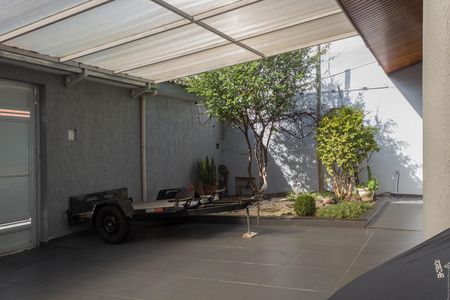 Casa à venda com 256m², 5 quartos e 4 vagasGaragem