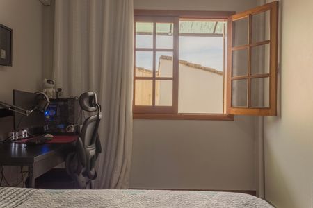 Casa à venda com 256m², 5 quartos e 4 vagasQuarto 2