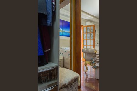 Casa à venda com 256m², 5 quartos e 4 vagasCloset da Suíte 1