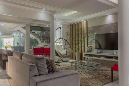 Casa à venda com 256m², 5 quartos e 4 vagasSala