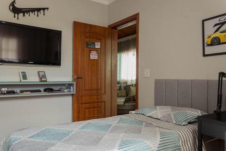 Casa à venda com 256m², 5 quartos e 4 vagasQuarto 2