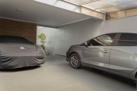 Casa à venda com 256m², 5 quartos e 4 vagasGaragem