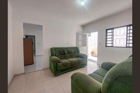 Sala de casa para alugar com 2 quartos, 260m² em Jardim Figueira Grande, São Paulo