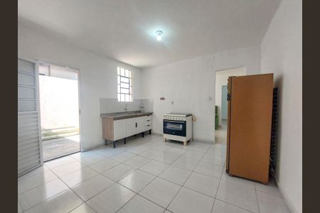 Casa para alugar com 260m², 2 quartos e 2 vagasCozinha