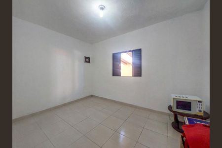 Quarto 1 de casa para alugar com 2 quartos, 260m² em Jardim Figueira Grande, São Paulo