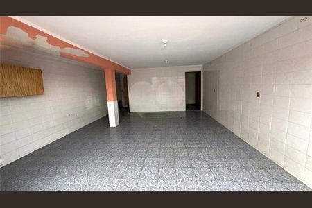 Casa à venda com 3 quartos, 182m² em Parque São Lucas, São Paulo