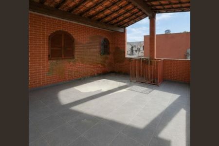 Casa à venda com 330m², 3 quartos e 2 vagas