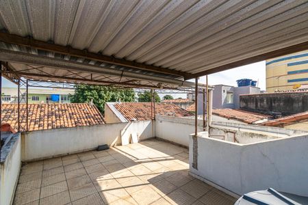 Casa de condomínio à venda com 70m², 3 quartos e 1 vaga Casa de condomínio à venda com 70m², 3 quartos e 1 vagaTerraço