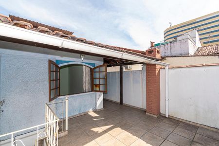 Casa de condomínio à venda com 70m², 3 quartos e 1 vaga Casa de condomínio à venda com 70m², 3 quartos e 1 vagaVaranda do 2º andar