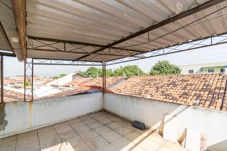 Casa de condomínio à venda com 70m², 3 quartos e 1 vaga Casa de condomínio à venda com 70m², 3 quartos e 1 vagaTerraço