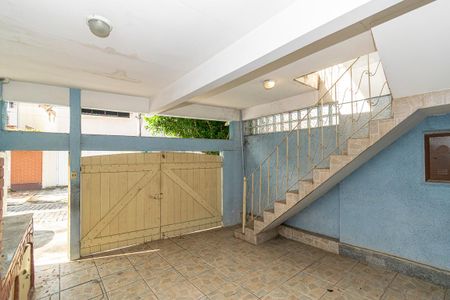 Casa de condomínio à venda com 70m², 3 quartos e 1 vaga Casa de condomínio à venda com 70m², 3 quartos e 1 vagaVaranda gourmet e garagem
