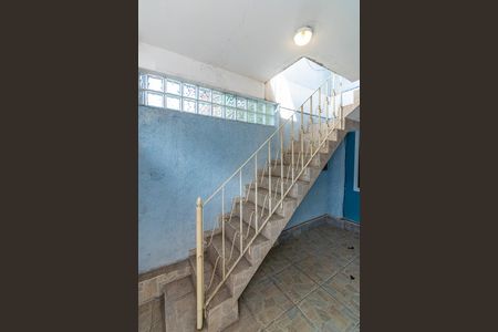 Casa de condomínio à venda com 70m², 3 quartos e 1 vaga Casa de condomínio à venda com 70m², 3 quartos e 1 vagaVaranda gourmet e garagem - Acesso ao 2º andar