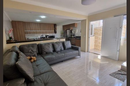 Casa à venda com 3 quartos, 215m² em Jardim Climax, São Paulo