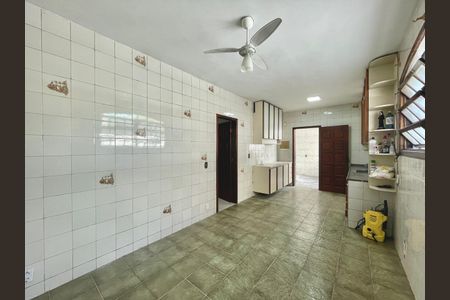 Casa à venda com 623m², 4 quartos e 4 vagas
