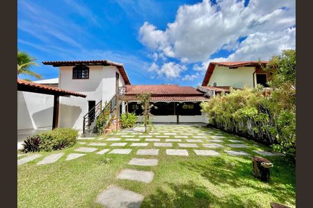 Casa à venda com 623m², 4 quartos e 4 vagas