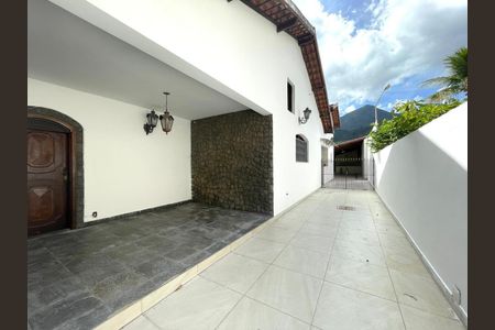 Casa à venda com 623m², 4 quartos e 4 vagas