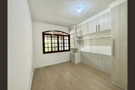 Casa à venda com 623m², 4 quartos e 4 vagas