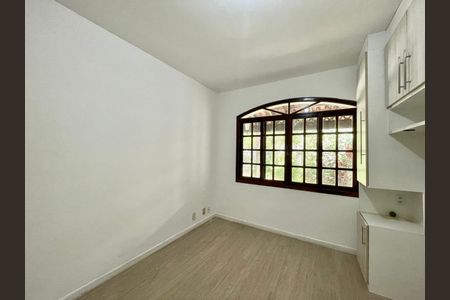 Casa à venda com 623m², 4 quartos e 4 vagas