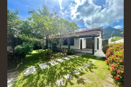 Casa à venda com 623m², 4 quartos e 4 vagas