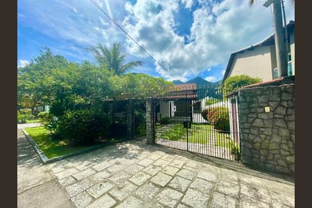 Casa à venda com 623m², 4 quartos e 4 vagas