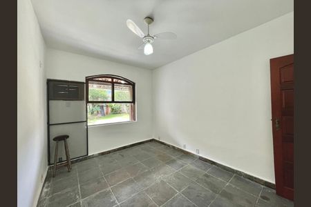 Casa à venda com 623m², 4 quartos e 4 vagas