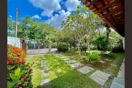 Casa à venda com 623m², 4 quartos e 4 vagas