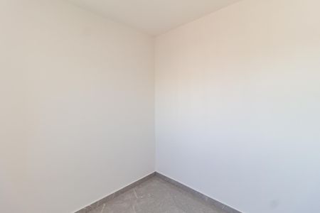 Quarto 2 de apartamento para alugar com 2 quartos, 36m² em Jaguaribe, Osasco