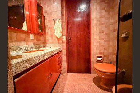 Apartamento à venda com 219m², 4 quartos e 2 vagas