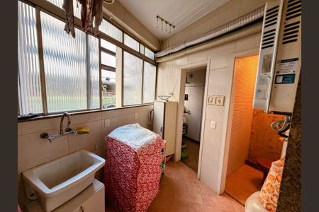 Apartamento à venda com 219m², 4 quartos e 2 vagas