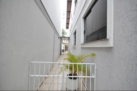 Casa à venda com 200m², 4 quartos e 2 vagasCorredor