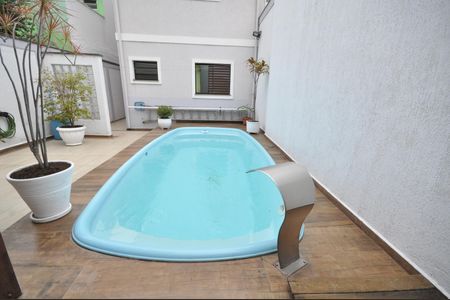 Casa à venda com 200m², 4 quartos e 2 vagasPiscina