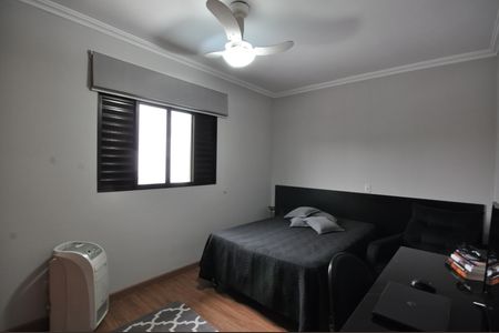 Casa à venda com 200m², 4 quartos e 2 vagasQuarto 4