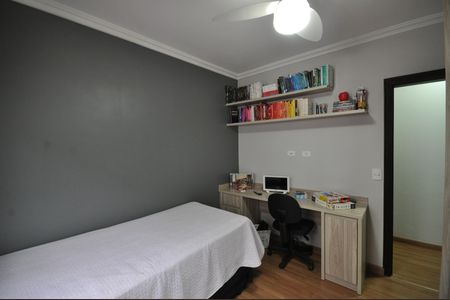 Casa à venda com 200m², 4 quartos e 2 vagasQuarto 2