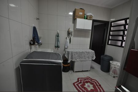 Casa à venda com 200m², 4 quartos e 2 vagasÁrea de Serviço
