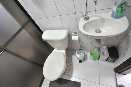 Casa à venda com 200m², 4 quartos e 2 vagasBanheiro de serviço