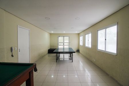 Casa de condomínio à venda com 120m², 3 quartos e 2 vagas Casa de condomínio à venda com 120m², 3 quartos e 2 vagasSalão de jogos