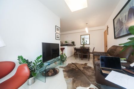 Apartamento à venda com 88m², 3 quartos e 2 vagas Apartamento à venda com 88m², 3 quartos e 2 vagasSala de TV