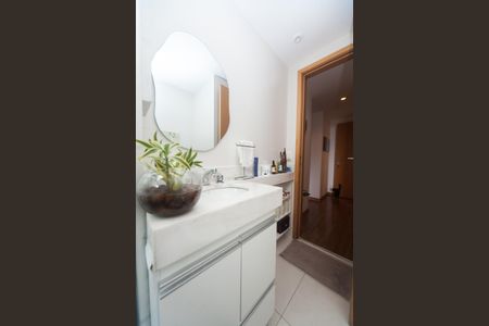 Apartamento à venda com 88m², 3 quartos e 2 vagas Apartamento à venda com 88m², 3 quartos e 2 vagasBanheiro Social
