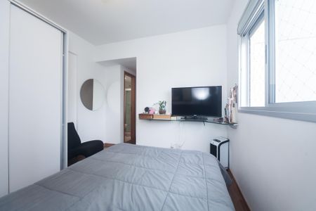 Apartamento à venda com 88m², 3 quartos e 2 vagas Apartamento à venda com 88m², 3 quartos e 2 vagassuite
