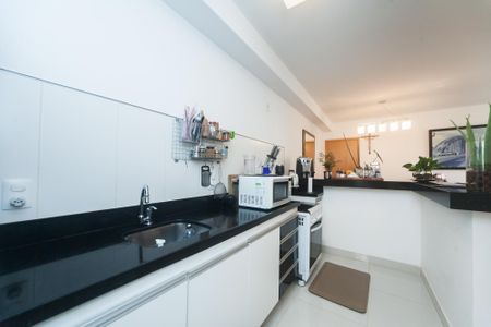 Apartamento à venda com 88m², 3 quartos e 2 vagas Apartamento à venda com 88m², 3 quartos e 2 vagasCozinha