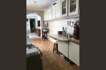 Casa à venda com 146m², 2 quartos e 2 vagas