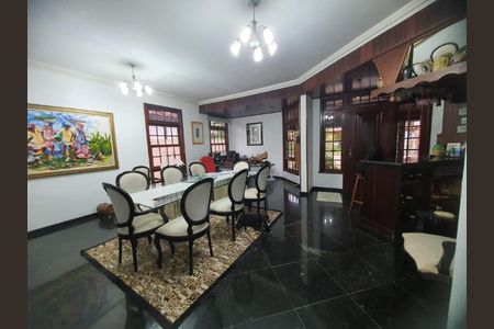 Casa à venda com 419m², 5 quartos e 4 vagas