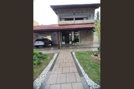 Casa à venda com 419m², 5 quartos e 4 vagas