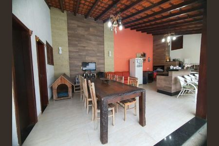 Casa à venda com 5 quartos, 419m² em Jacarepaguá, Rio de Janeiro