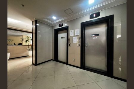 Apartamento à venda com 2 quartos, 53m² em Cubango, Niterói