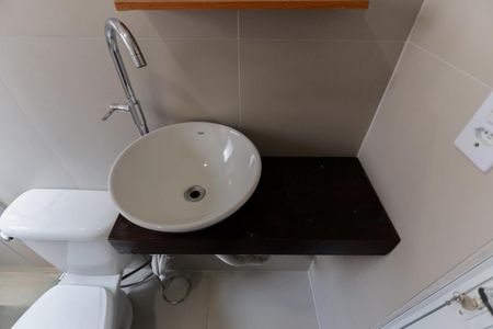 Casa para alugar com 80m², 2 quartos e sem vagaBanheiro
